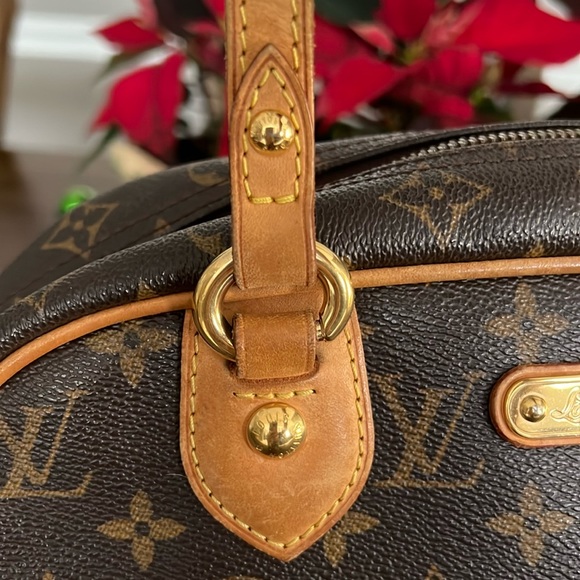 Authentic Louis Vuitton Monogram Montorgueil PM Shoulder Tote Bag - Picture 6 of 16
